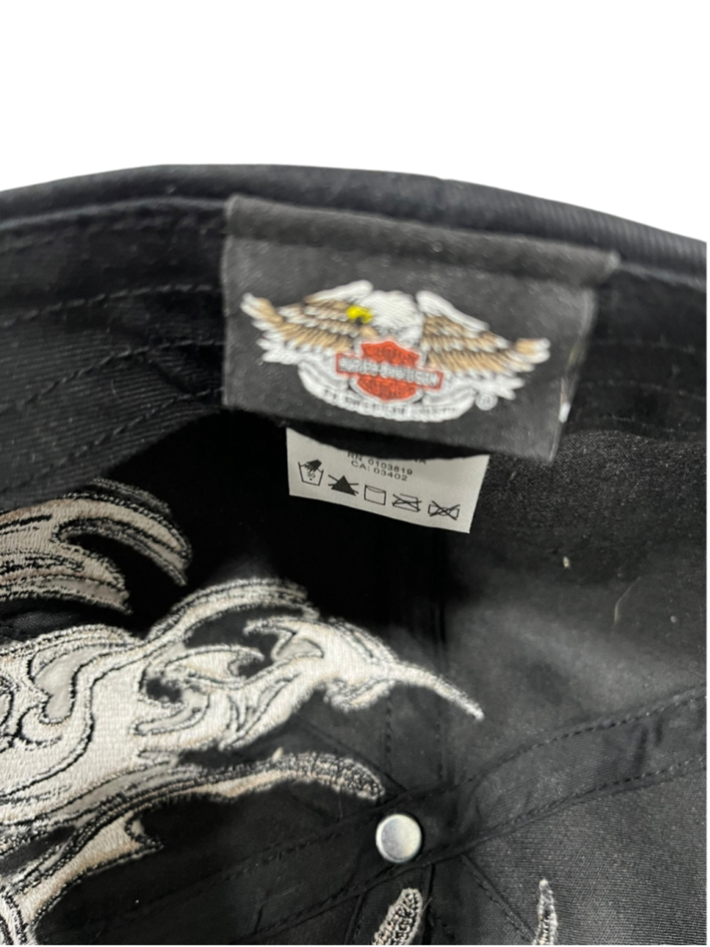Vintage Harley Davidson Skull Flame Hat Black Embroidered Biker Y2K Cap Willie G - Picture 7 of 7